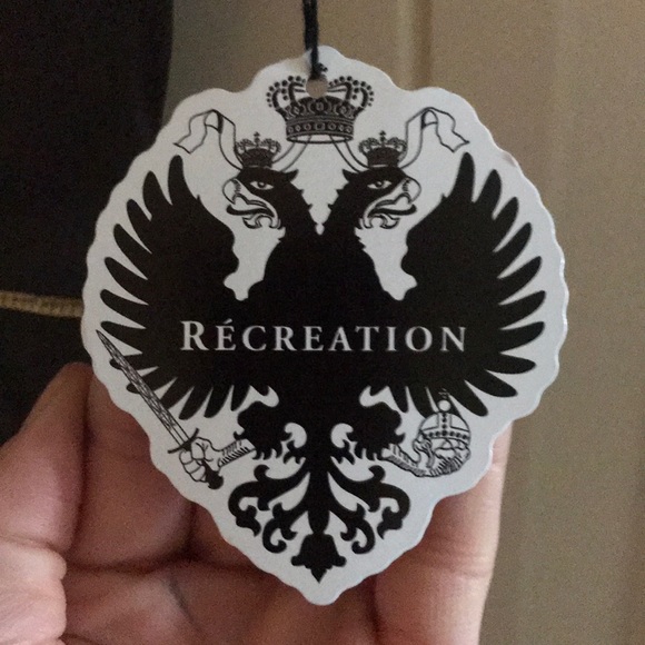 Women’s Dress - Picture 3 of 6